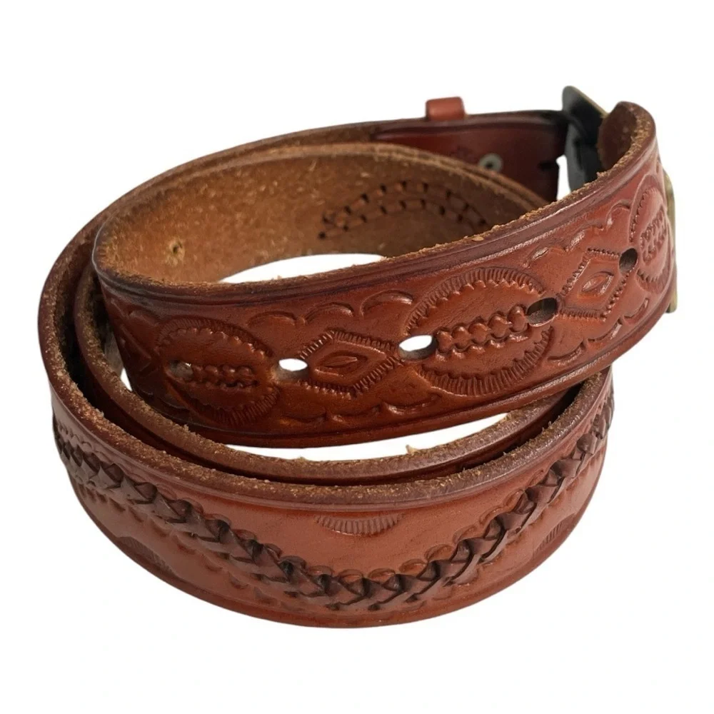 Vintage tan leather braided stitched belt with thick Gold tone belt buckle 44